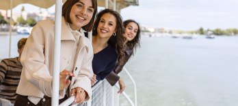 Croisière touristique dans le centre-ville de Budapest