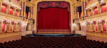 Hungarian Singers Present Mozart