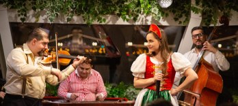 Spectacle de Boissons et Folklore