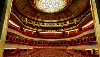 Theater Champs-Elysées
