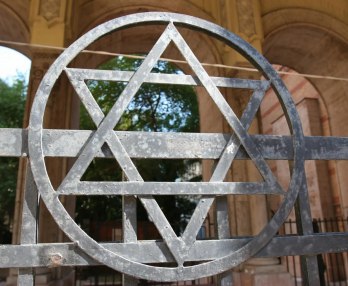 Storia Ebraica - Guida Locale & Biglietto per la Sinagoga