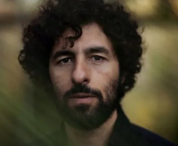 José González