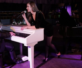 3 COURSE DINNER CRUISE WITH PIANO BATTLE SHOW